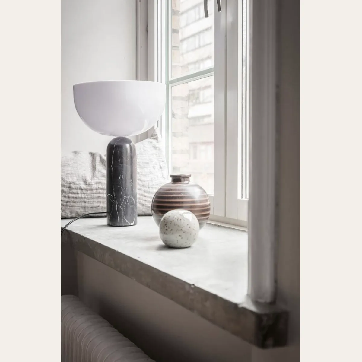 Kizu Table Lamp