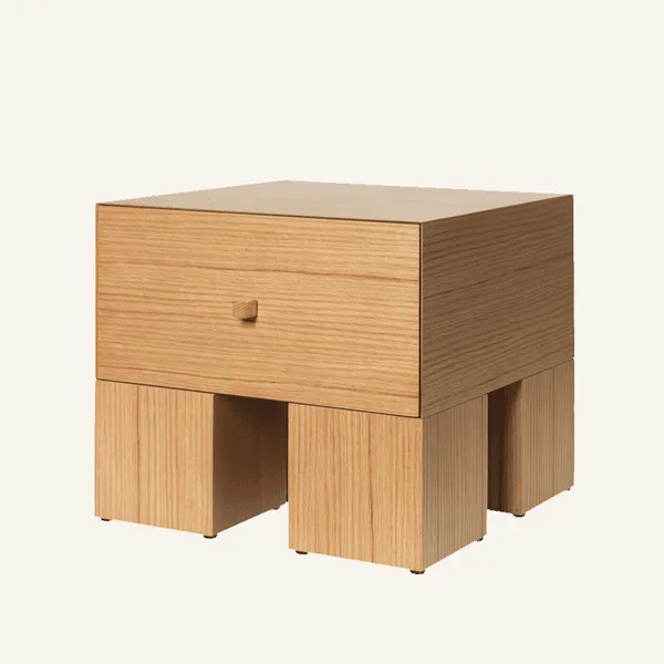 Kuben Bedside Table