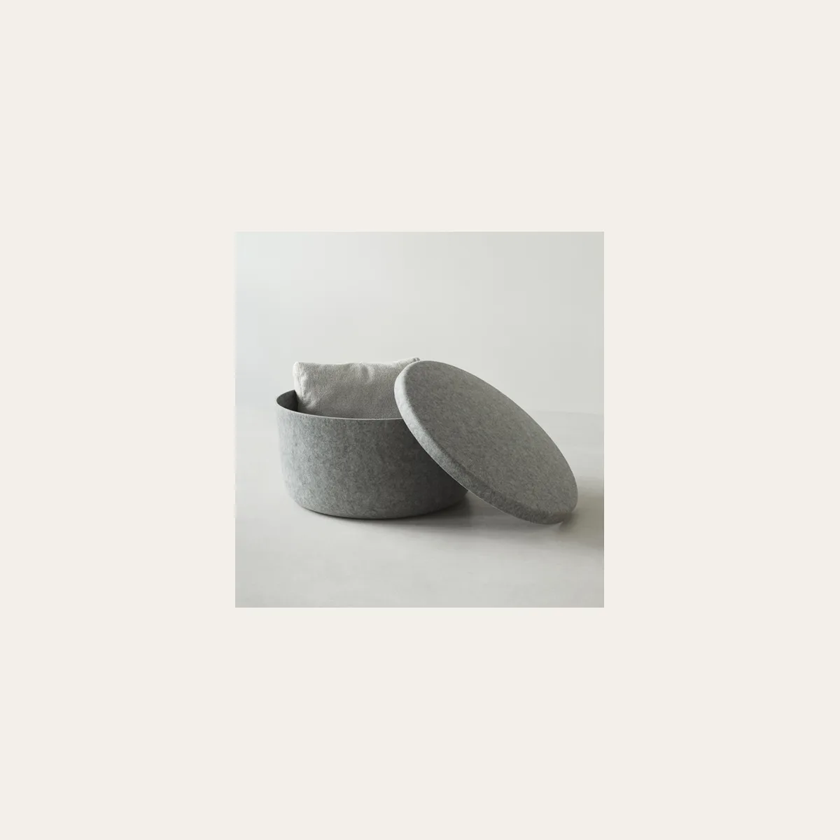 Hide Storage Pouf