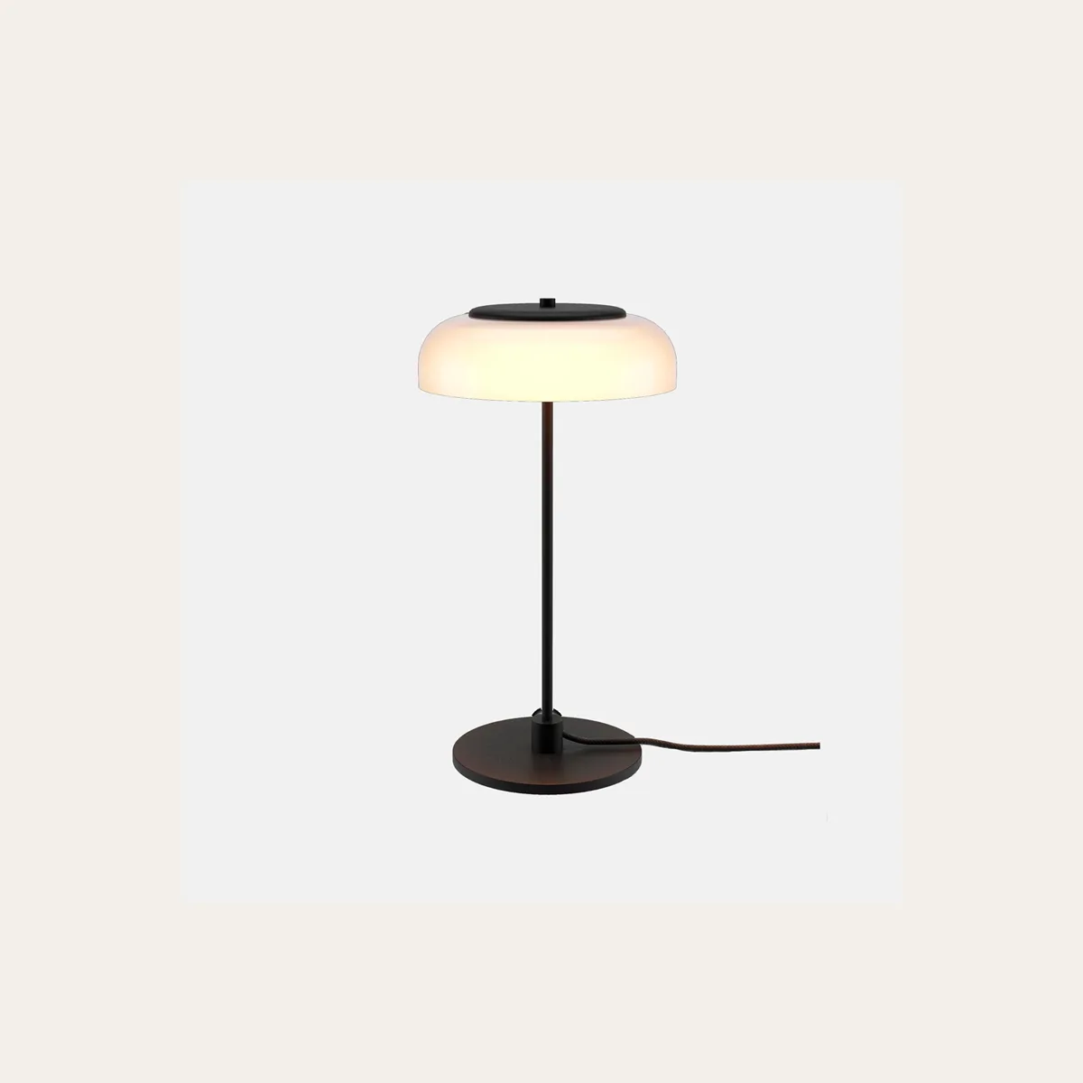 Настольный светильник Nuura Blossi table